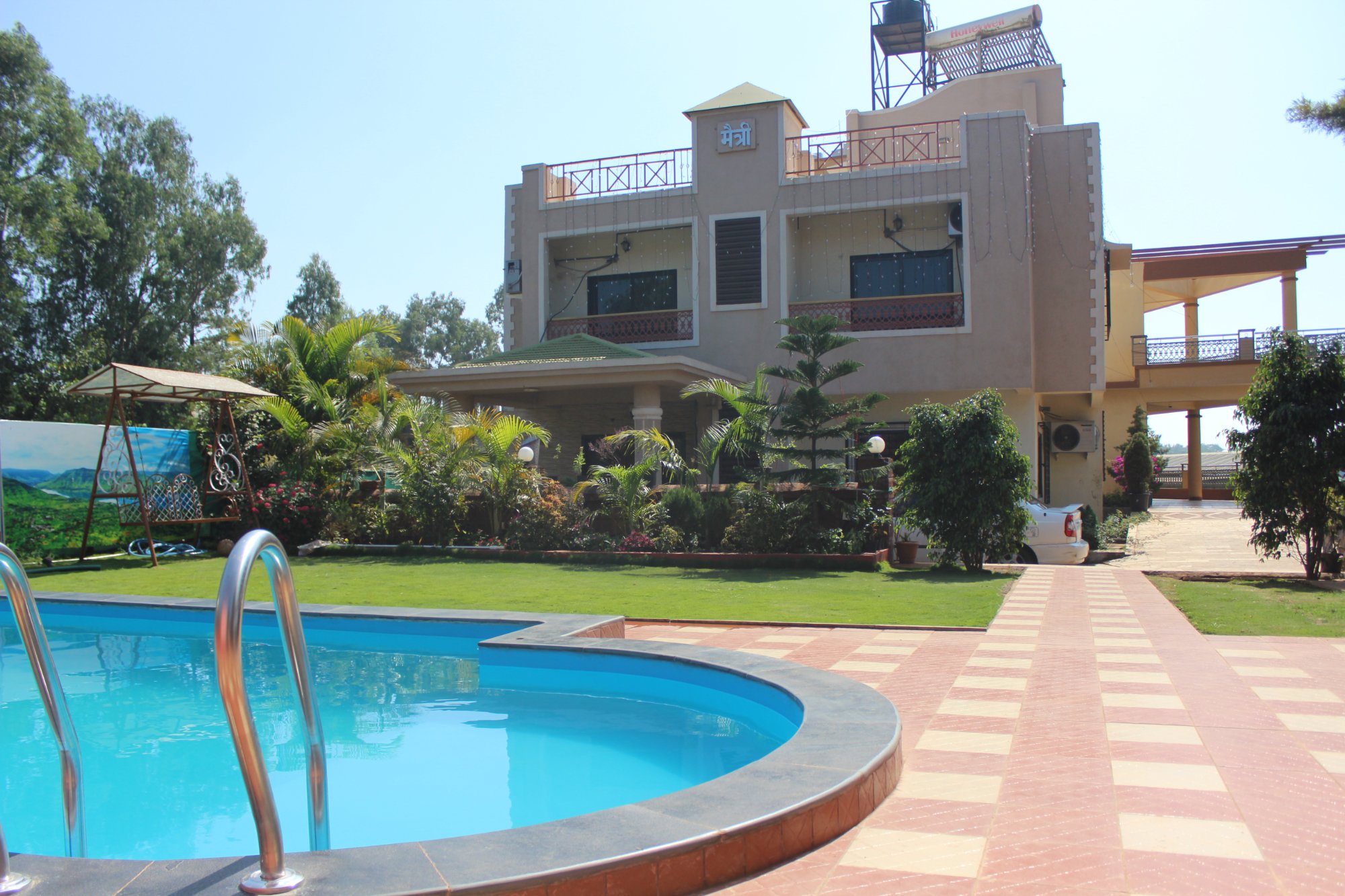 Maitri Retreat-官方