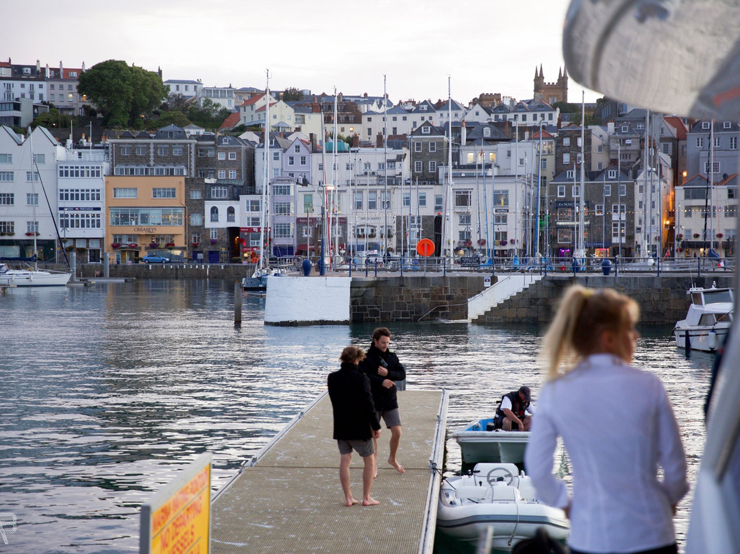 Alfie Buoy-泽西岛必去景点