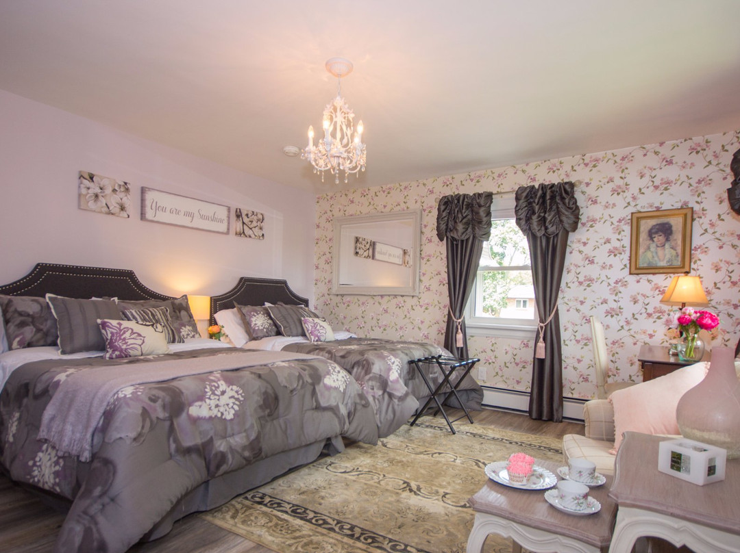 MapleRidge Boutique B&B主图