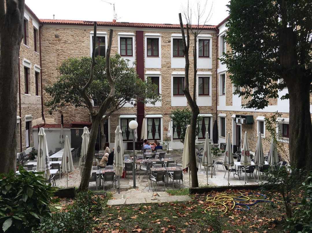 阿尔泰霍水疗酒店主图