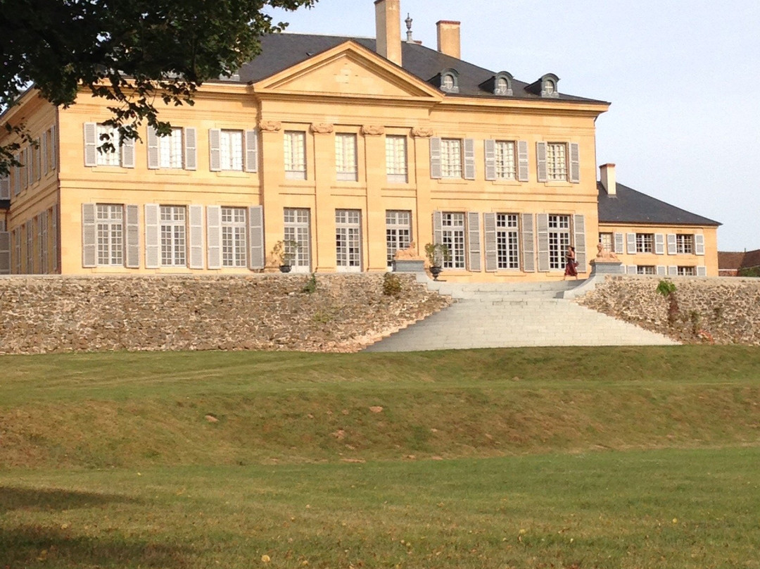 Château de Saint Aubin Sur Loire-Bourbon-Lancy必去景点