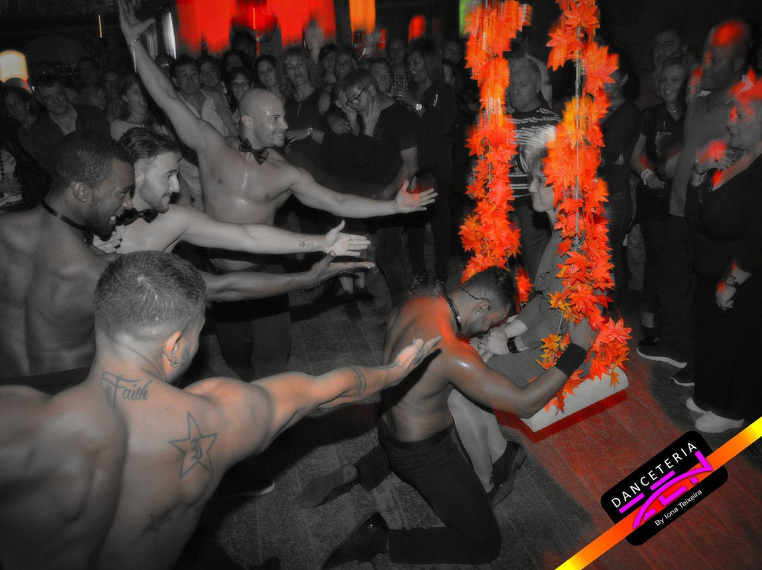 Purple ZEN Night Club-Seixal必去景点