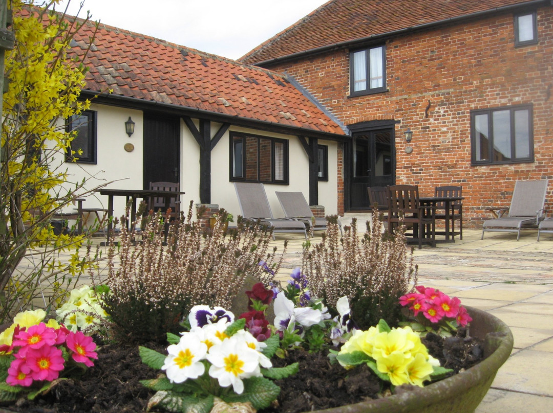 Pevors Farm Cottages - Naturist Accommodation