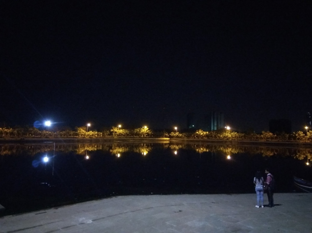 Kopar Khairane Holding Pond景点图片