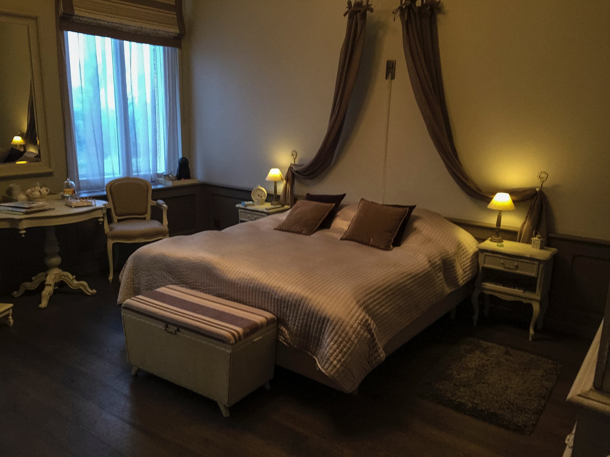 Le Petit Chateau-官方