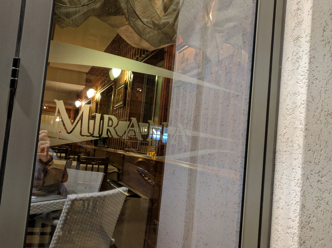 Mirana Family Hotel主图