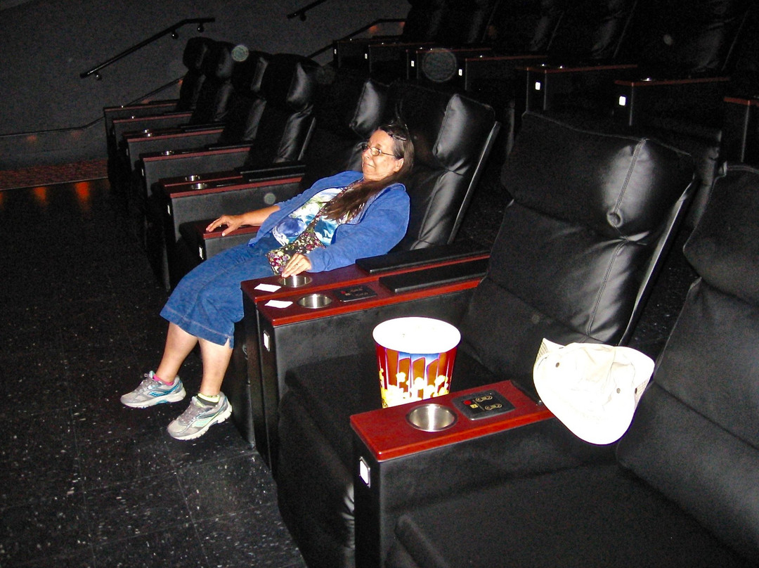 Pooler Cinemas-普勒必去景点