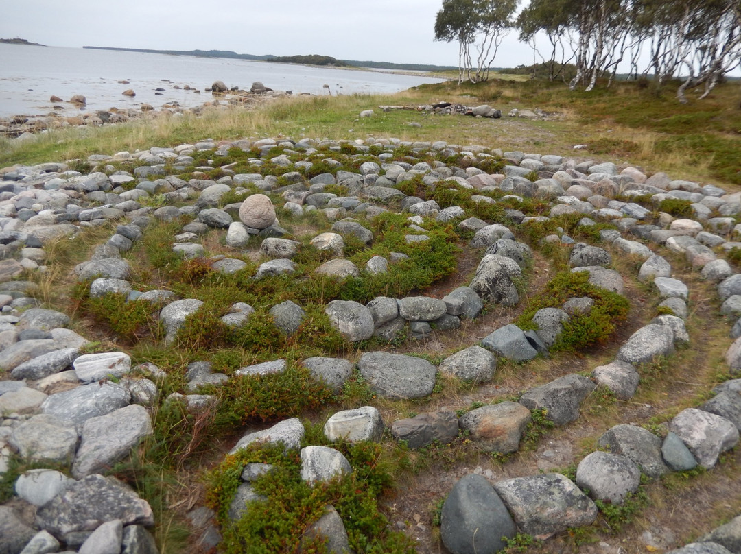 Stone Labyrinths景点图片