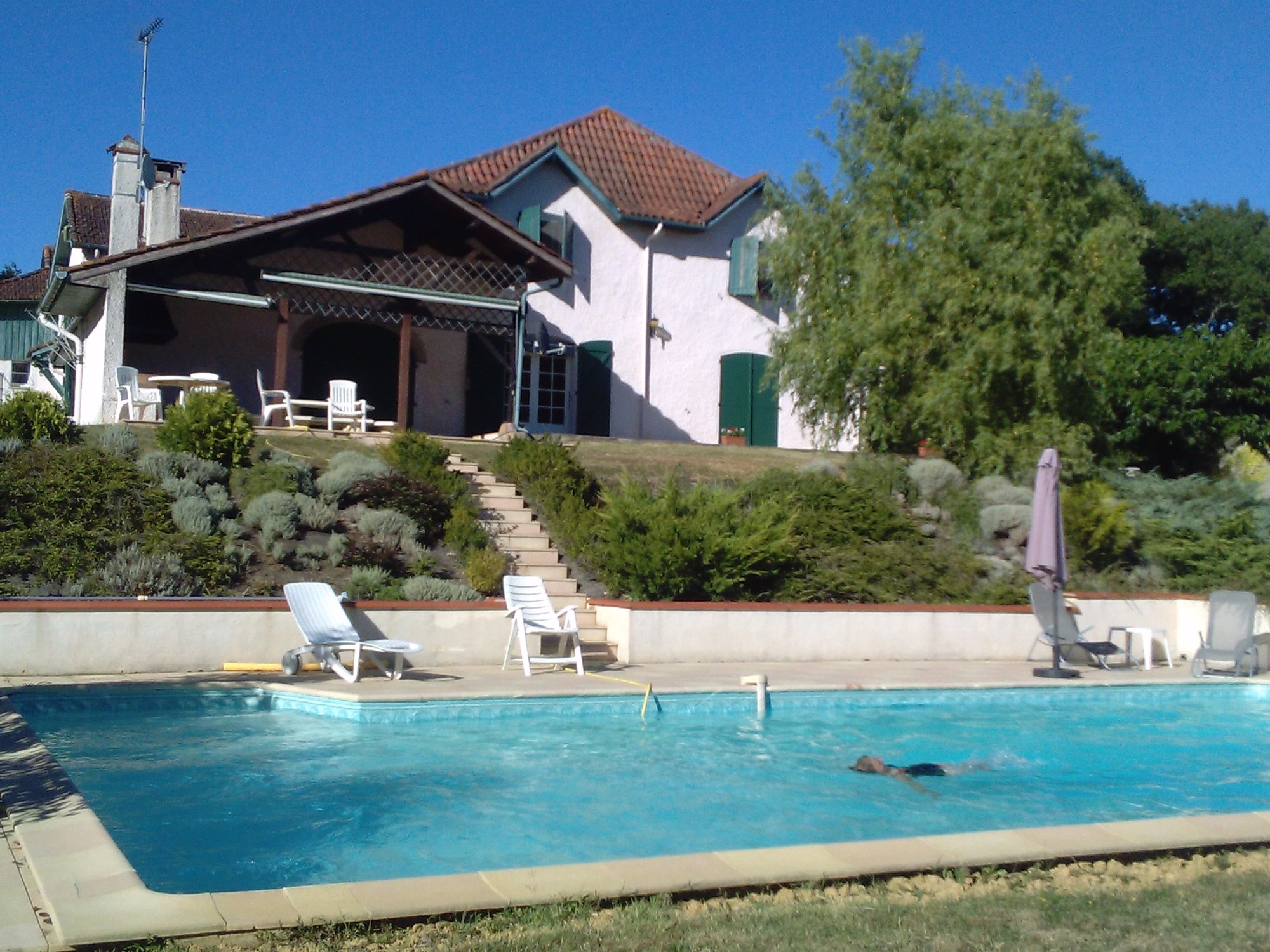 Domaine Sainte Barthe-泳池