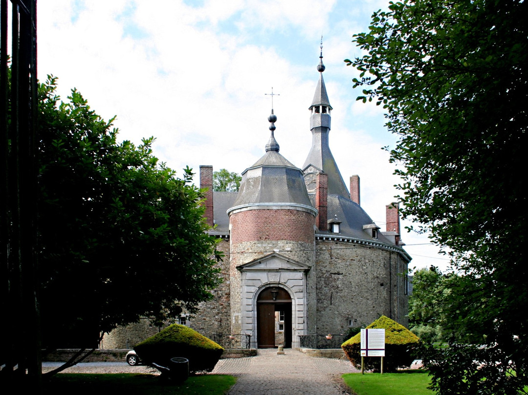 Château de Waroux景点图片