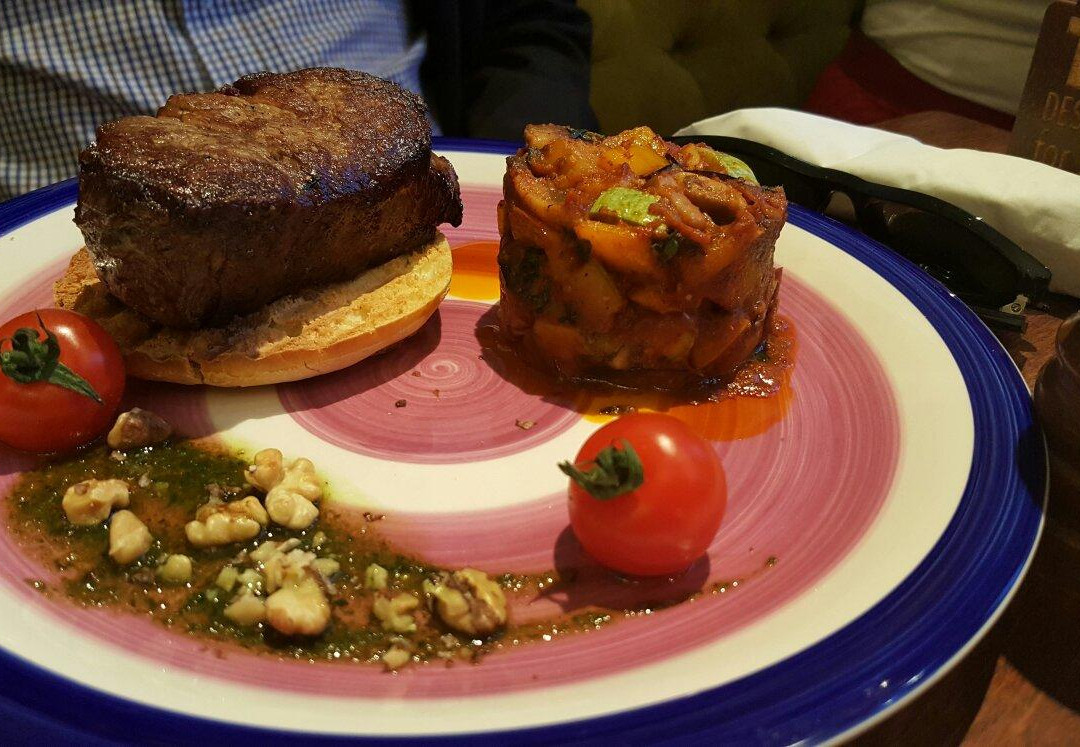 Olivo Caffe & Bistro