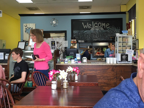 Chapin餐馆和美食-Doza Rizen Cafe