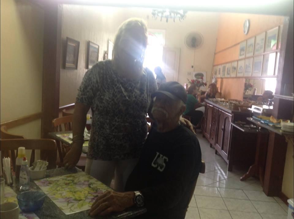 OYO Pousada Eleni-餐饮