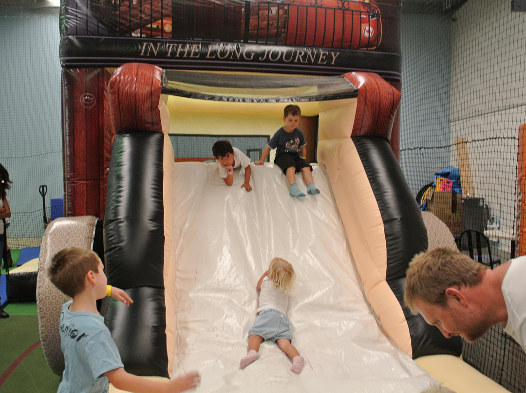 Inflatable World Oz-West Burleigh必去景点