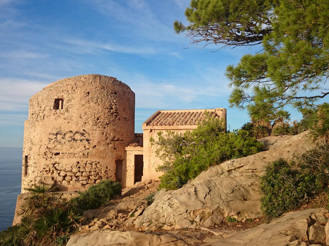 Platja de Sant Elm景点图片