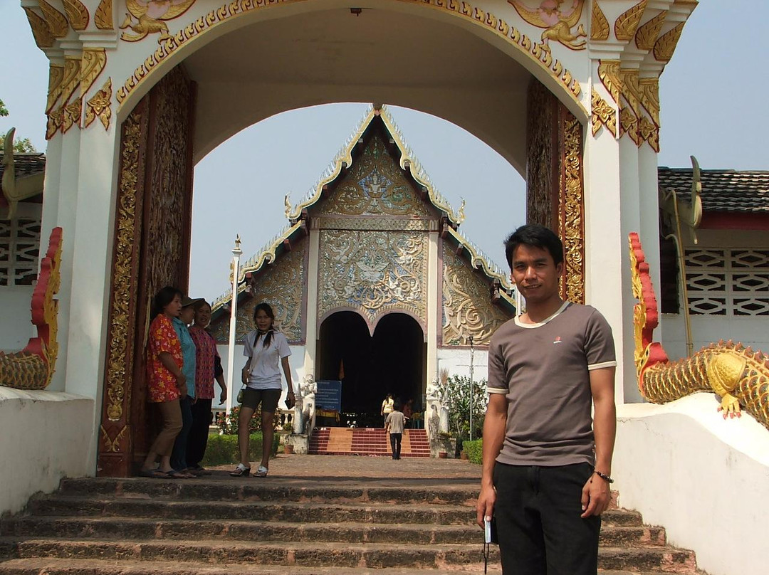 Wat Phra Tat Chom Ping-南邦必去景点