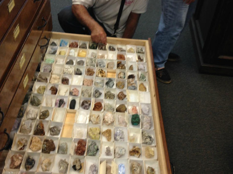 Nevada Mineral and Book Company-橘子郡必去景点