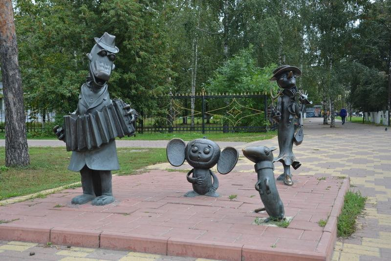 Sculpture Krokodil Gena-拉文沙高必去景点