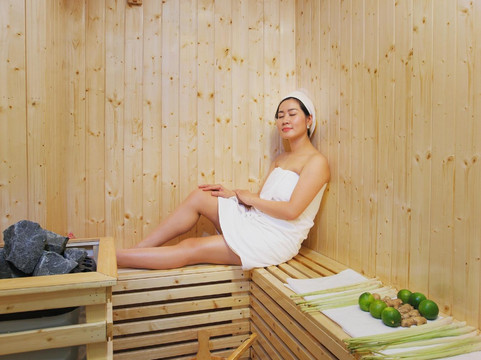 麦家辉酒店主图