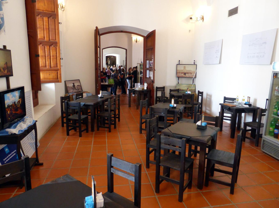 Replica Del Historico Cabildo de 1810-La Punta必去景点