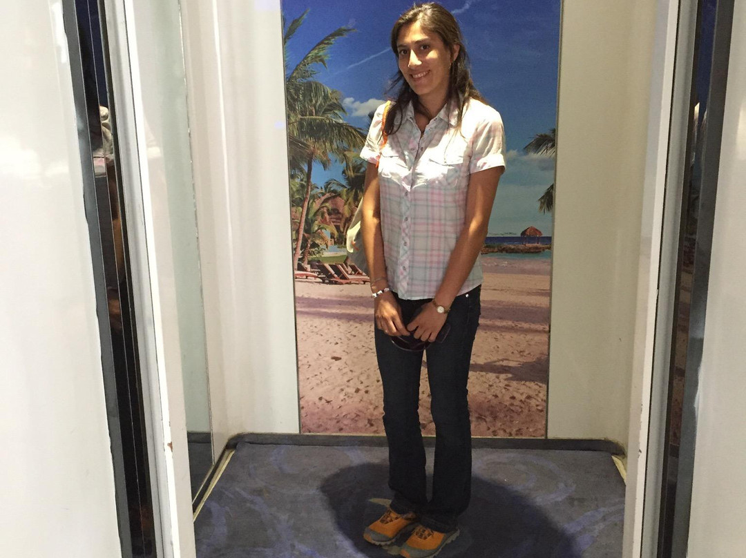 蓝魅主题酒店主图