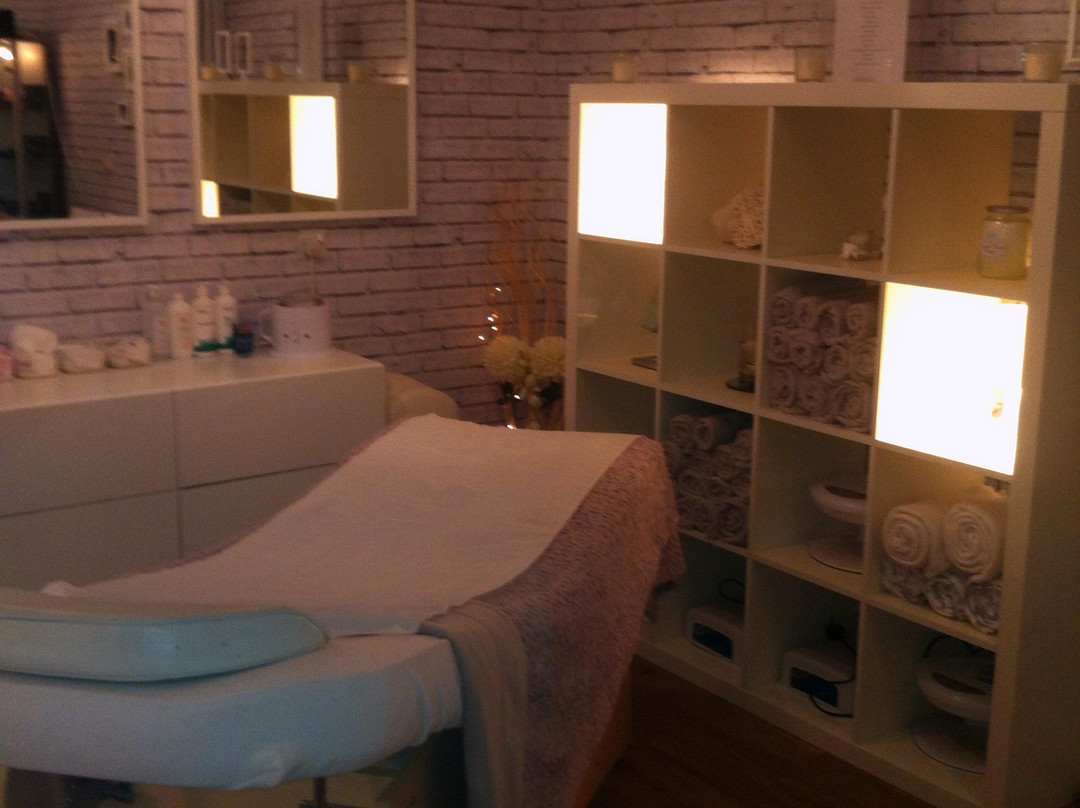 Glo Beauty Salon-Ebbw Vale必去景点