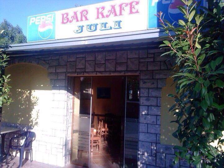 Koman餐馆和美食-Juli Bar Cafe