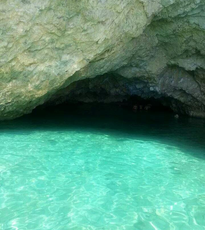 Keri Caves-利姆尼科利必去景点