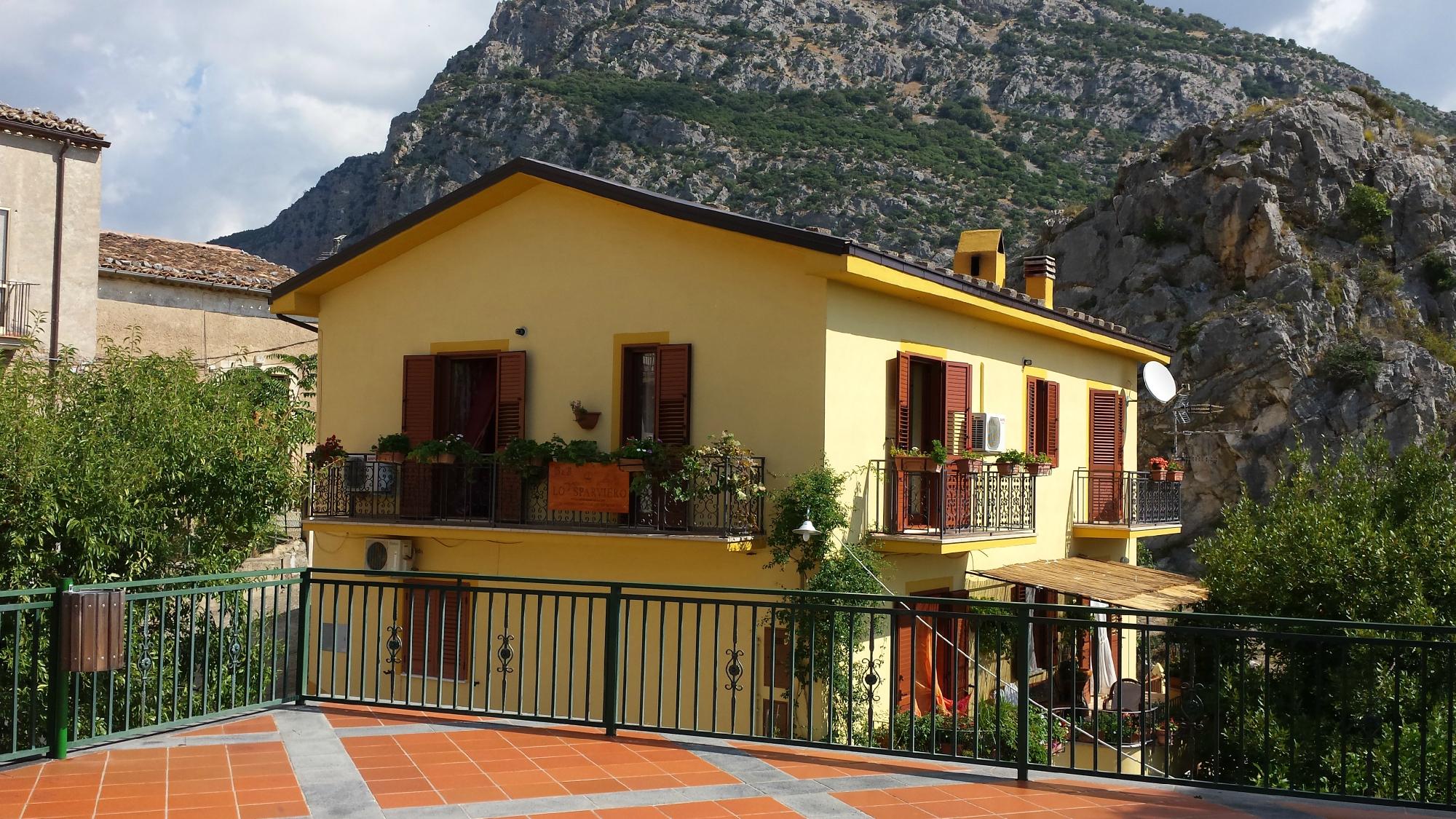 Bed and Breakfast Lo Sparviero-官方
