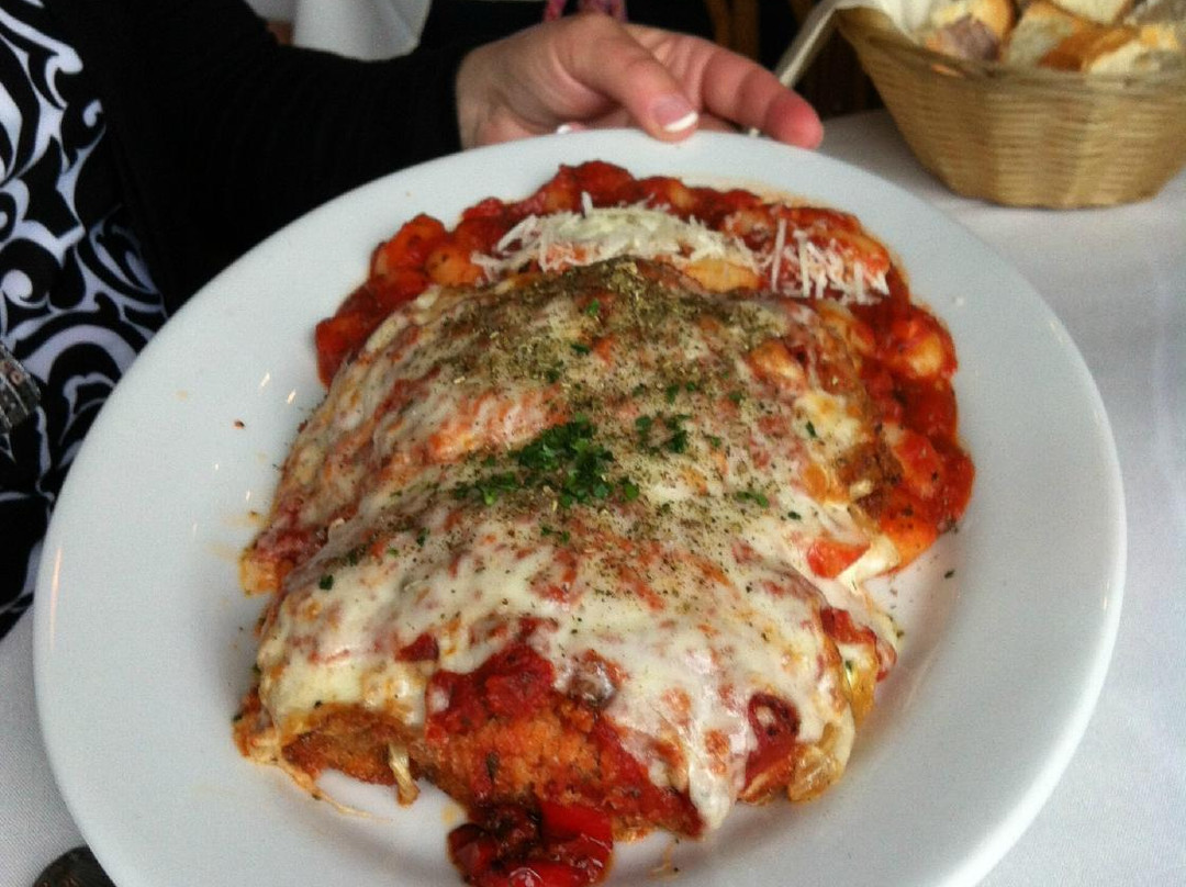 Tomatoes Italian Bar & Grille