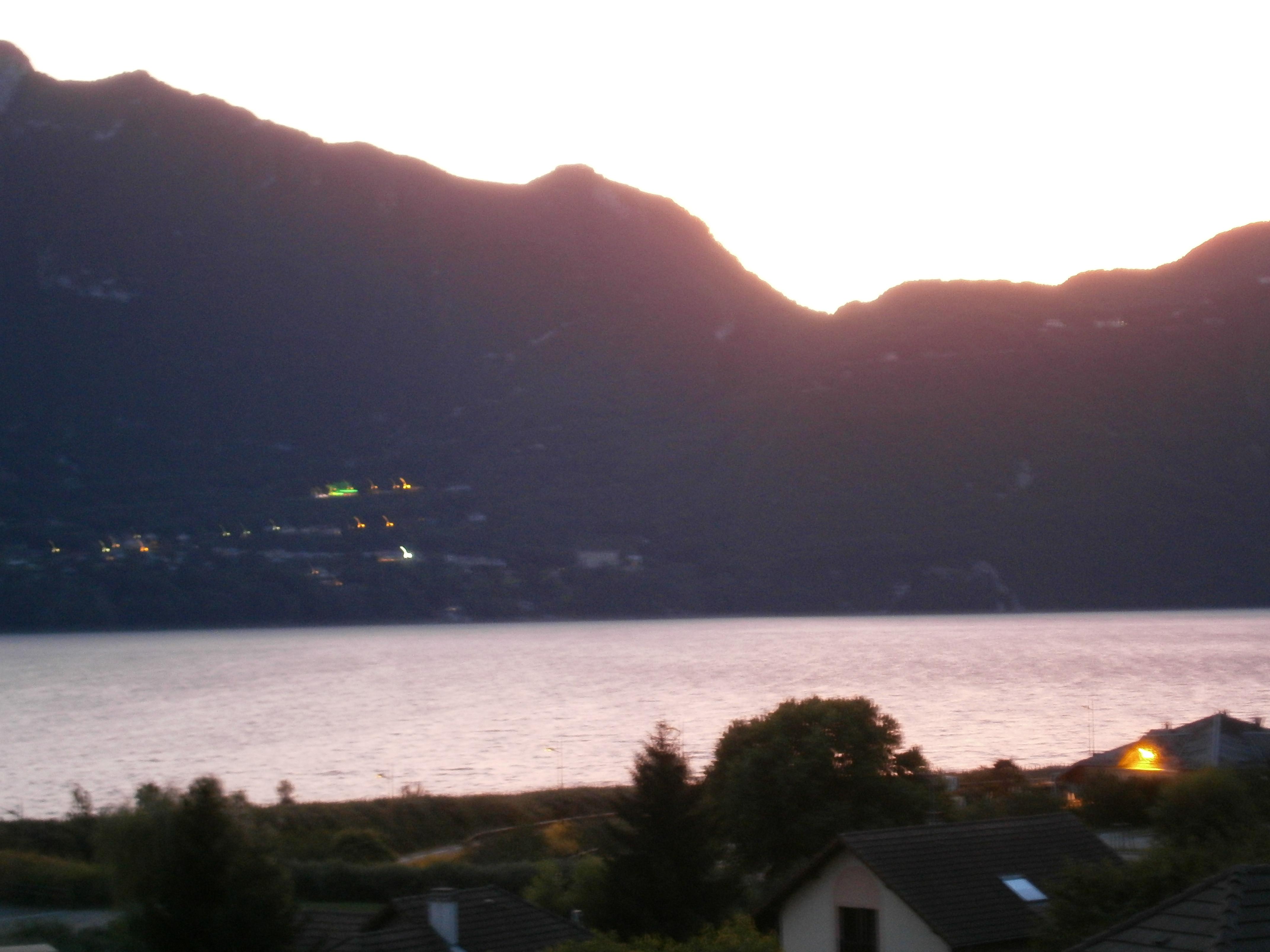 Vue Lac du Bourget-官方