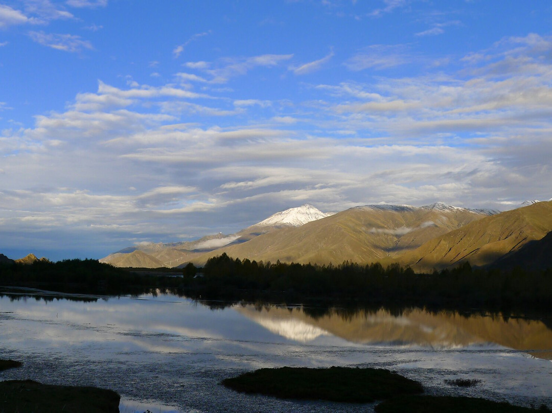 雅砻风景名胜区-乃东县必去景点