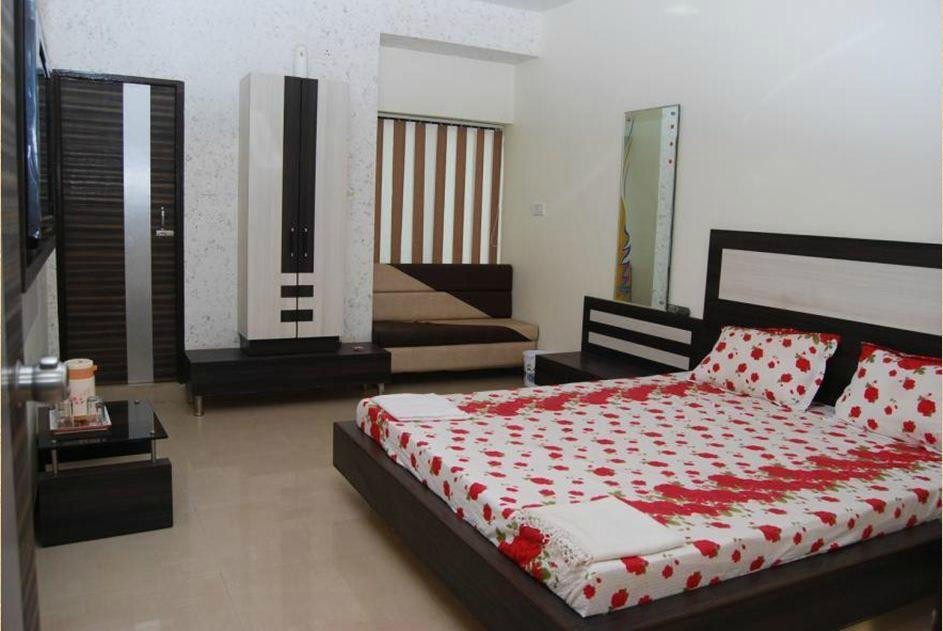 Gurukrupa Hotel