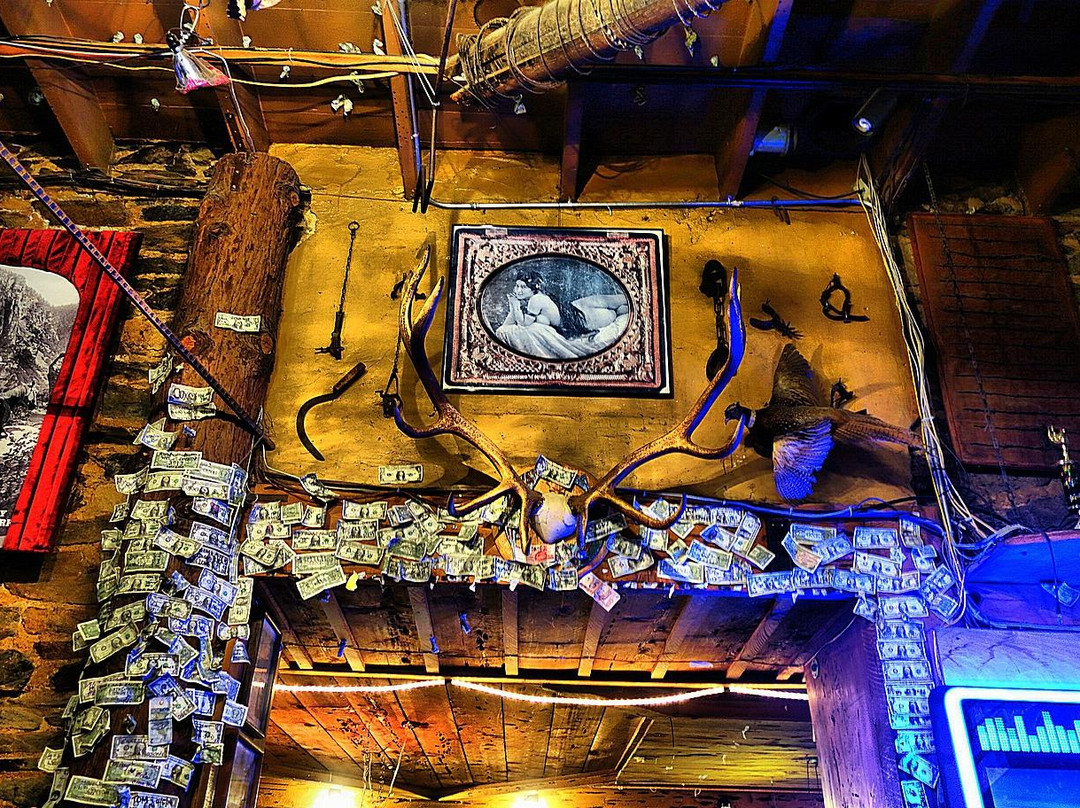 Iron Door Saloon and Grill-格罗夫兰必去景点