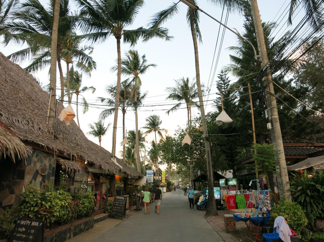 渔村步行街-波普特必去景点
