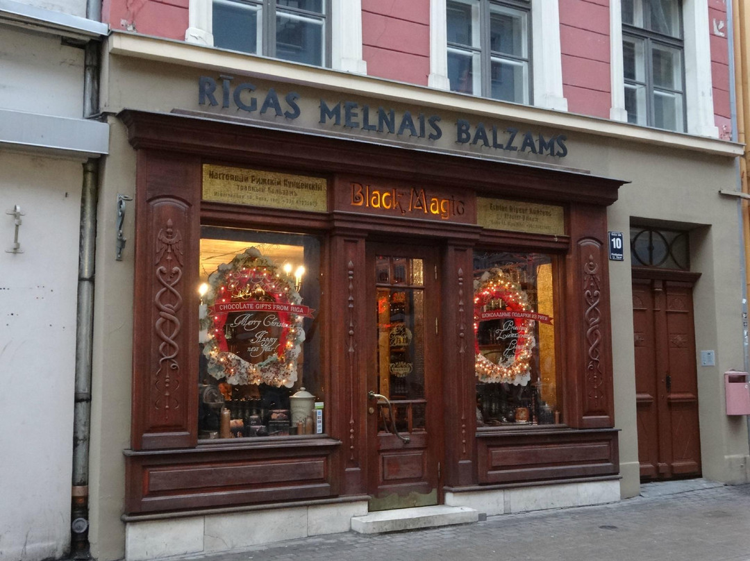 Black Magic Bar