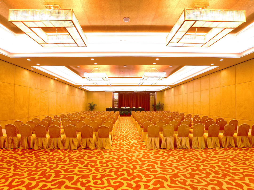 瑞安辰茂阳光酒店主图