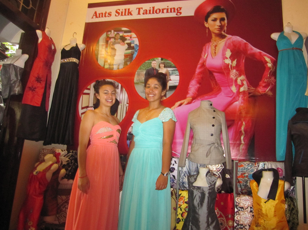Ants Silk Bespoke Suits And Tailoring Hoi An-会安必去景点