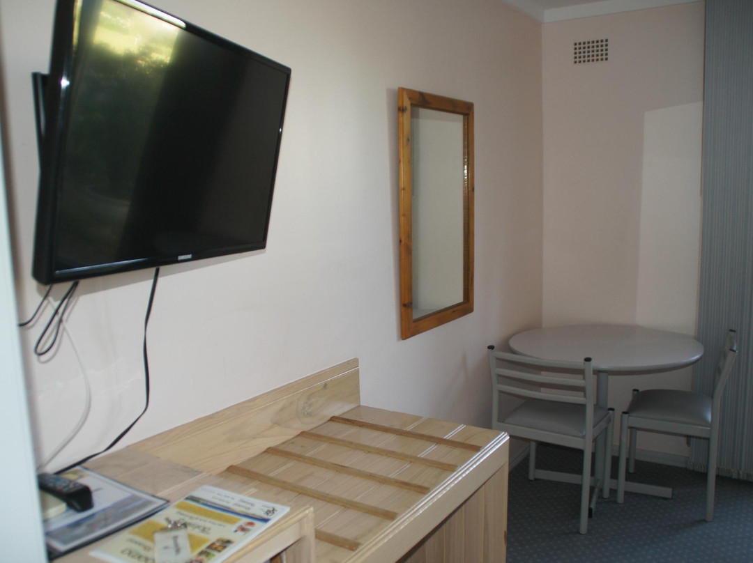 Farnboro Motel主图