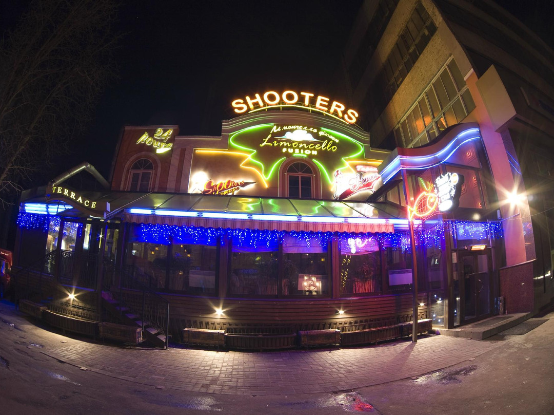 Shooters Complex - 24 hour Restaurant, Cocktail Bar, Karaoke & Club景点图片