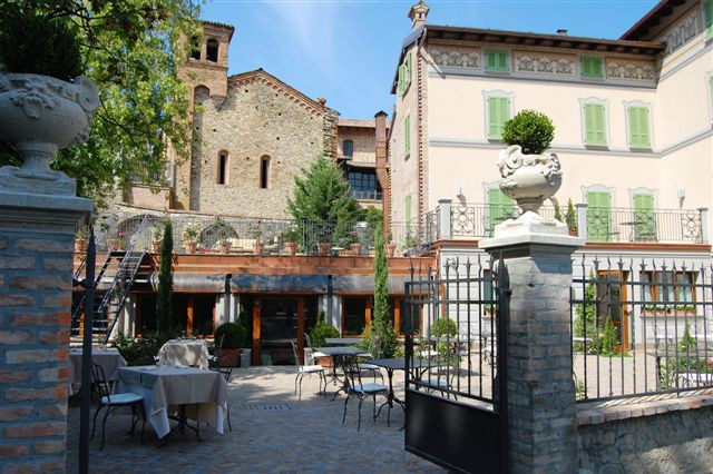 Lugagnano Val d'Arda酒店住宿-Leon d'Oro Castell'Arquato
