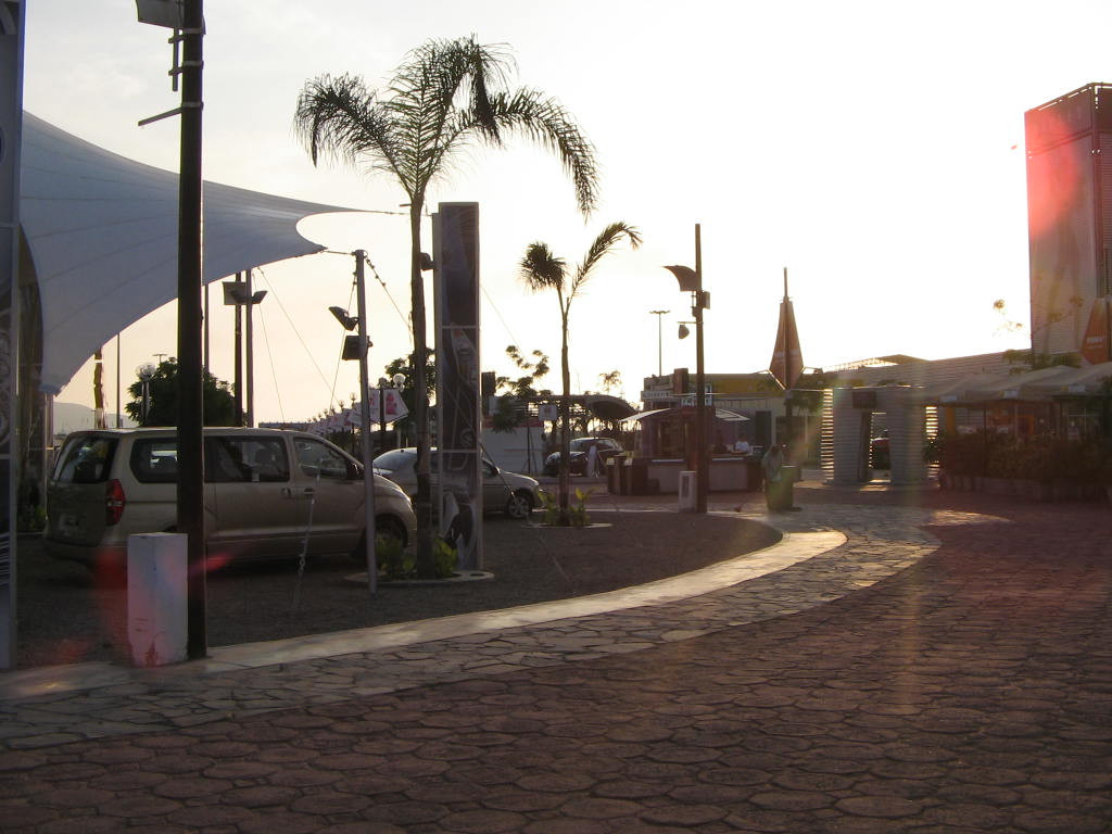 Playa Asia-Asia必去景点