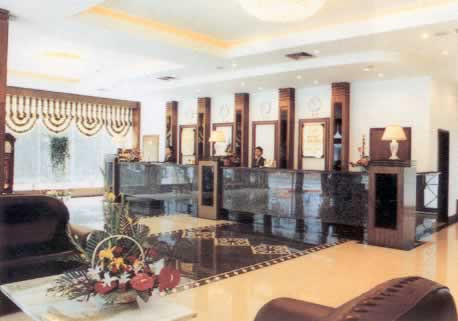 金色柠檬酒店主图