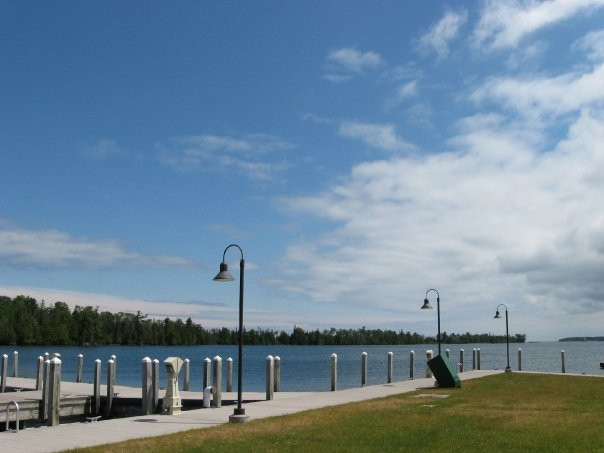 The trail to Copper Harbor-汉考克必去景点