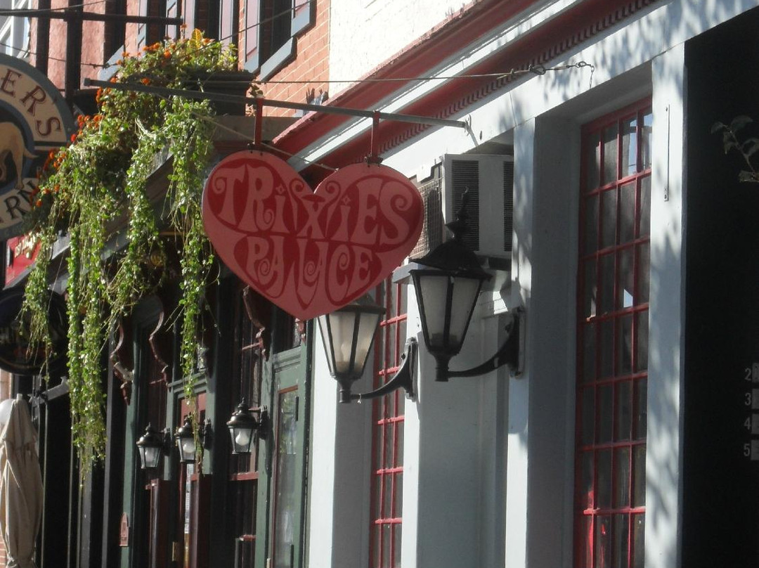 Art Gallery of Fells Point on the Avenue-巴尔的摩必去景点