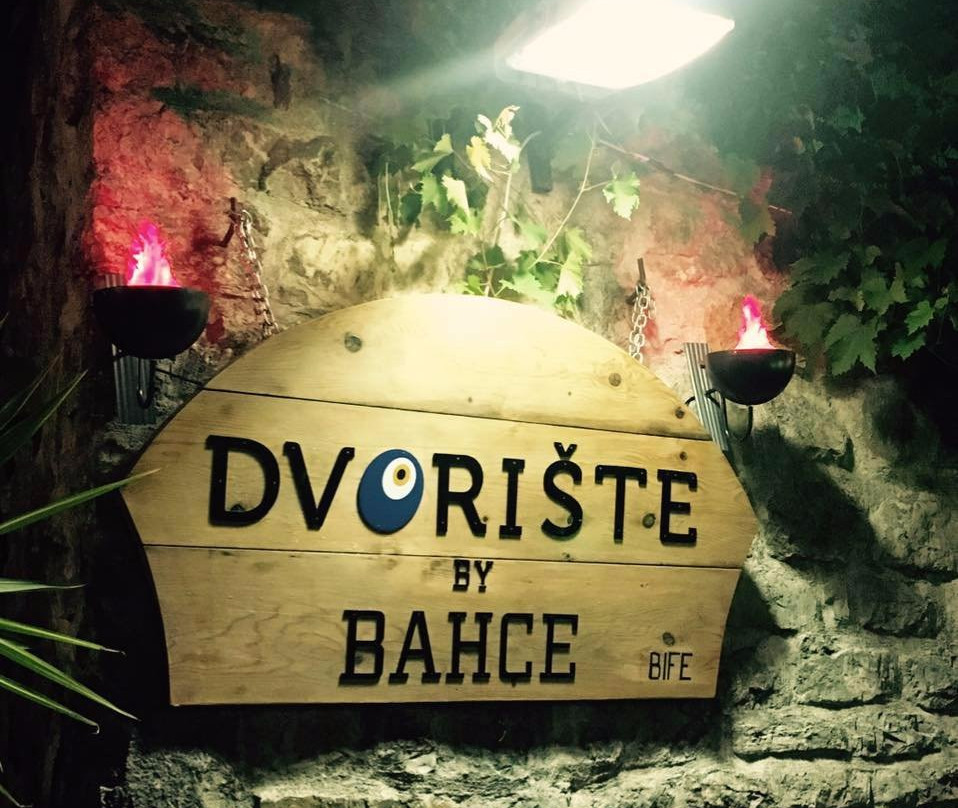 Dvoriste by Bahce