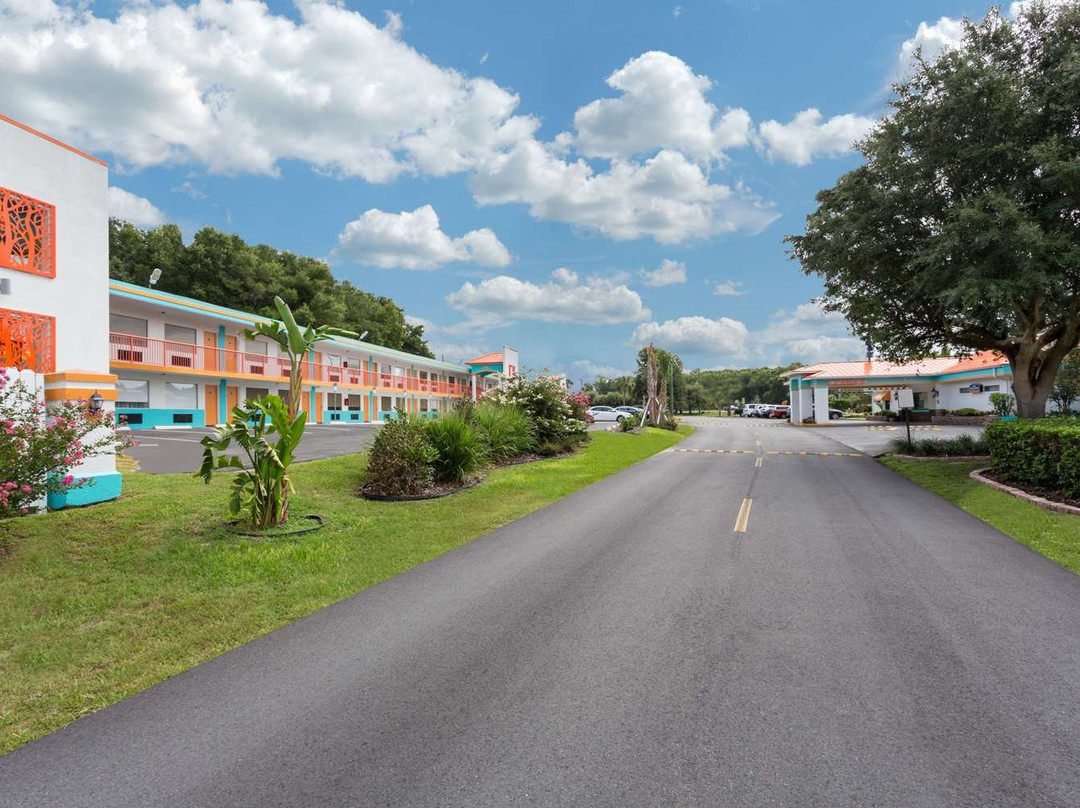 Howard Johnson By Wyndham Ocala Fl I-75主图