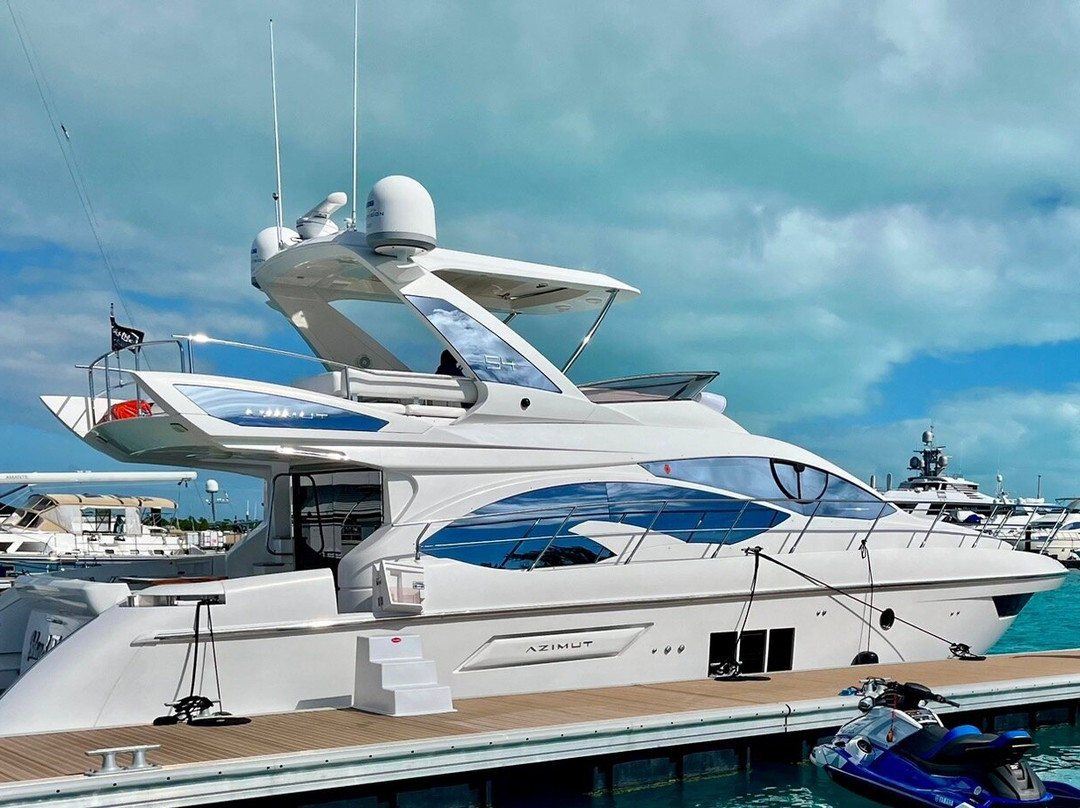 Island Tempus Luxury Charters