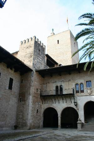 Palau de l'Almudaina景点图片