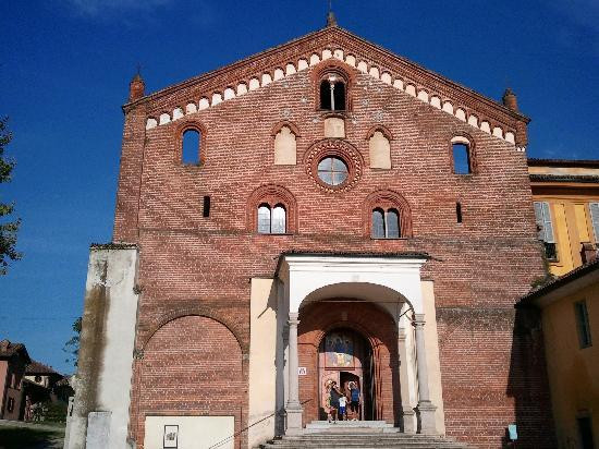 Abbazia Santa Maria di Morimondo-Morimondo必去景点